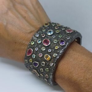 Plata de Katmandu con incrustacion de cristales importados!